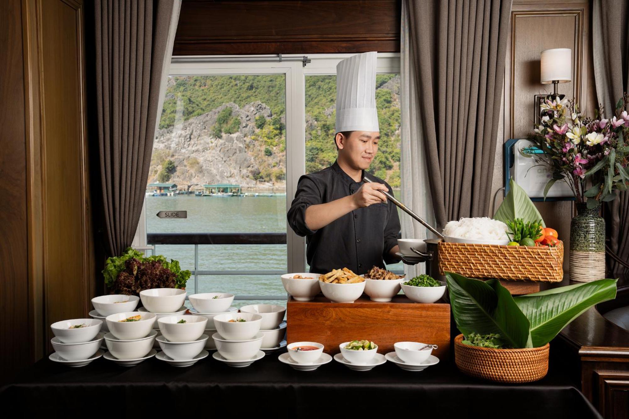 Ambassador Cruise Halong Bay Hotel Ha Long Bagian luar foto