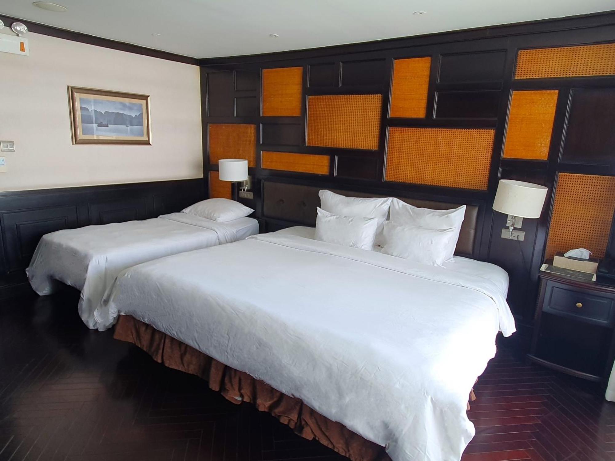 Ambassador Cruise Halong Bay Hotel Ha Long Bagian luar foto