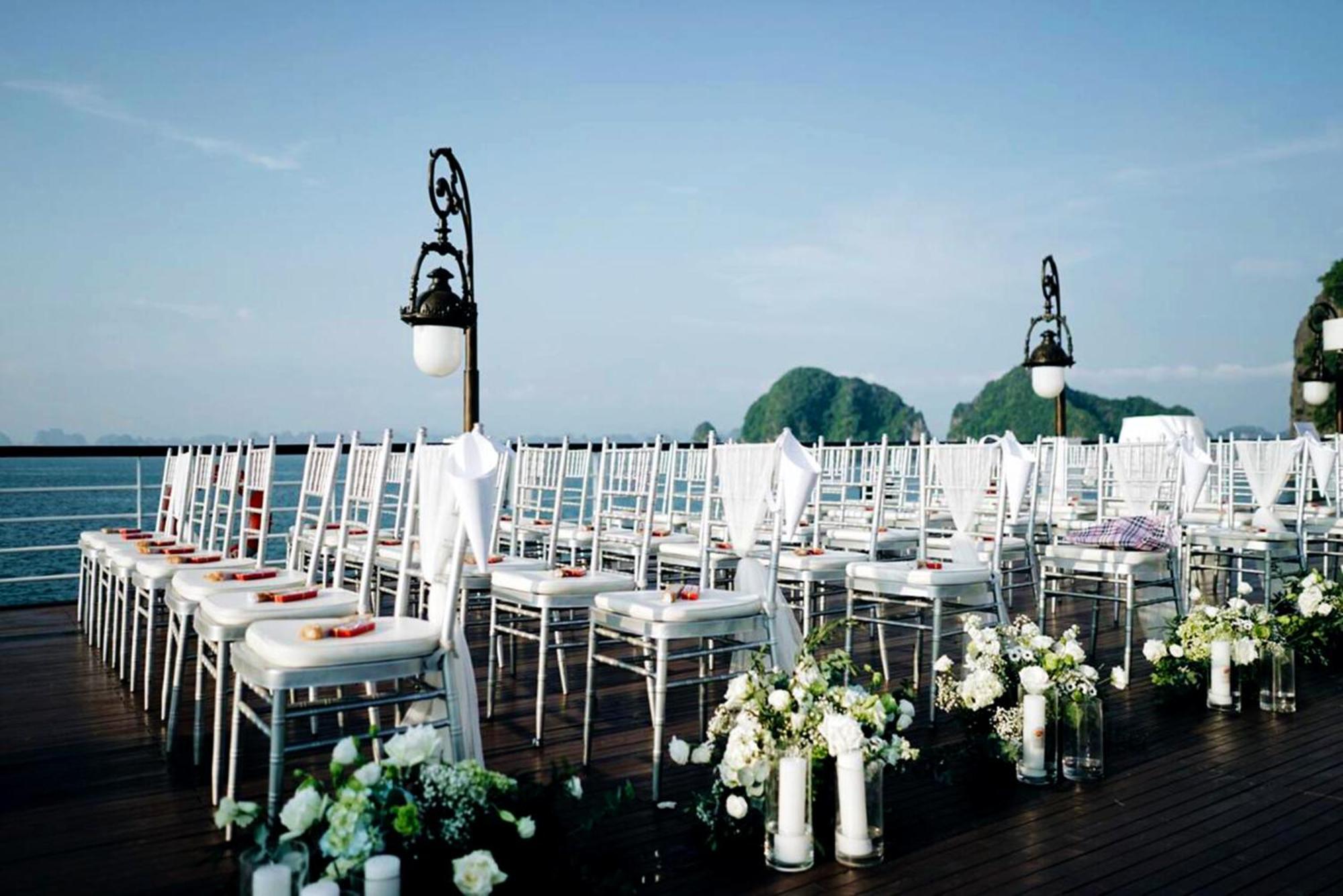 Ambassador Cruise Halong Bay Hotel Ha Long Bagian luar foto