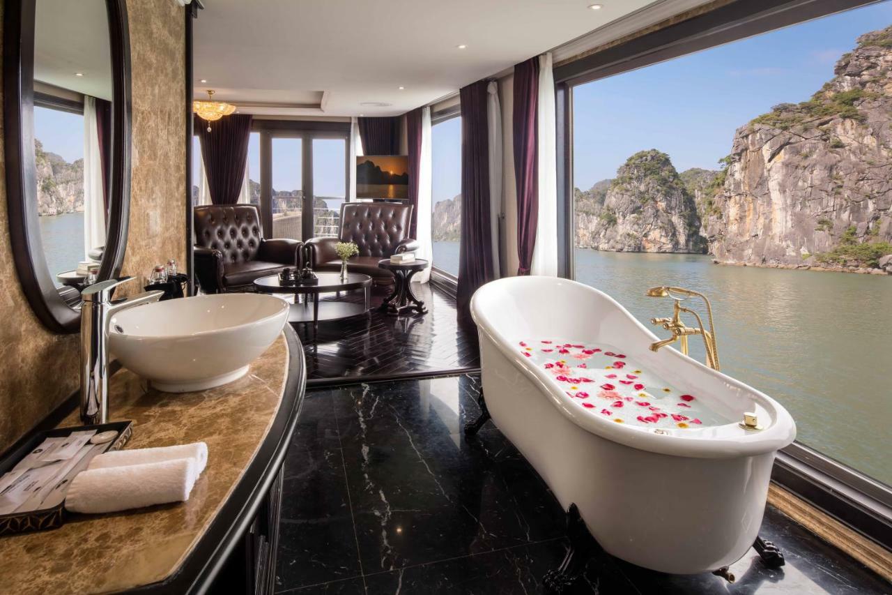 Ambassador Cruise Halong Bay Hotel Ha Long Bagian luar foto