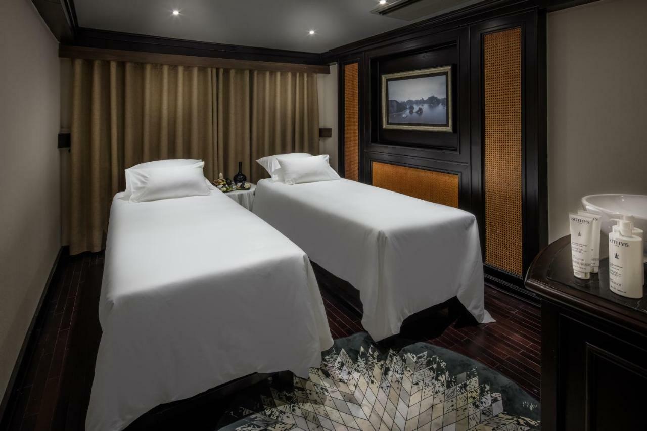 Ambassador Cruise Halong Bay Hotel Ha Long Bagian luar foto